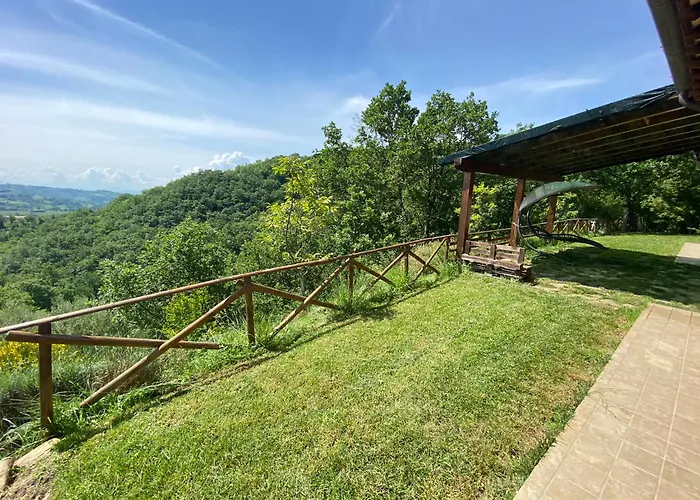 Casale Castro - Serrina * Pianello (Umbria)