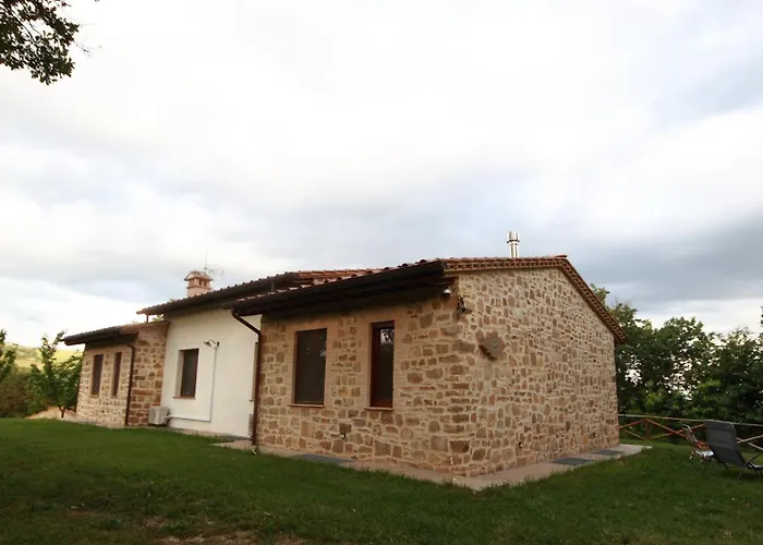 Casale Castro - Serrina * Pianello (Umbria)